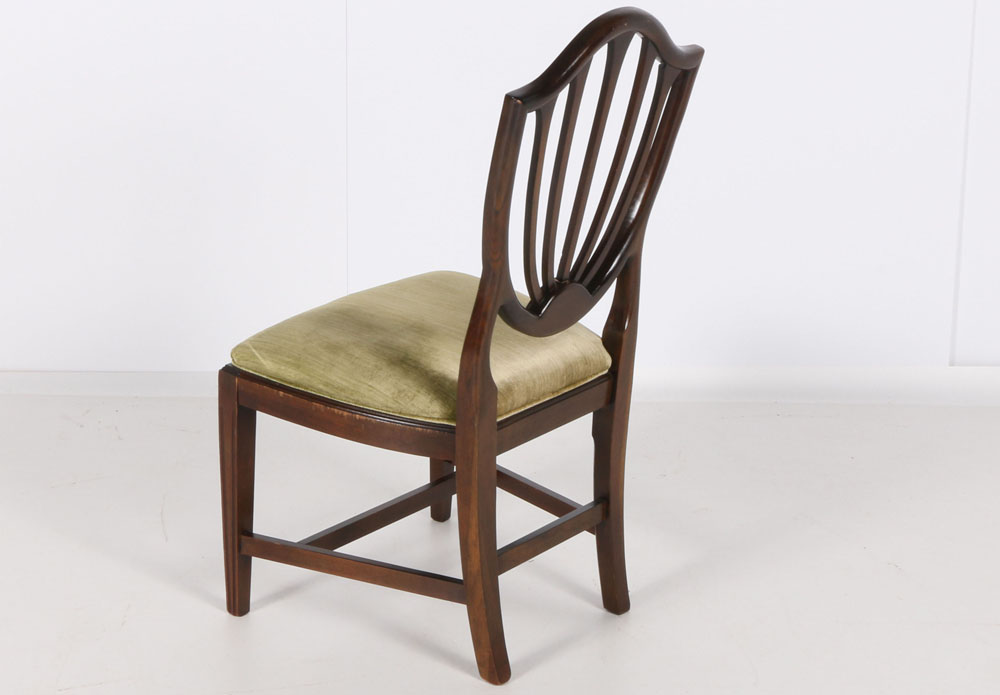 Set of Eight Ethan Allen Federal Style Shield Back Dining Chairs