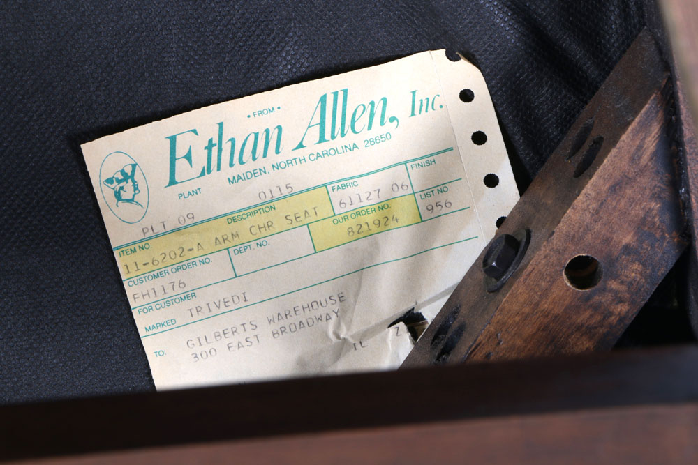 Set of Eight Ethan Allen Federal Style Shield Back Dining Chairs