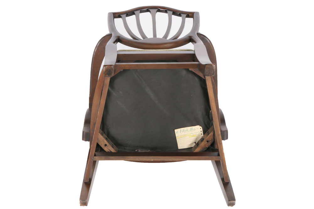 Set of Eight Ethan Allen Federal Style Shield Back Dining Chairs