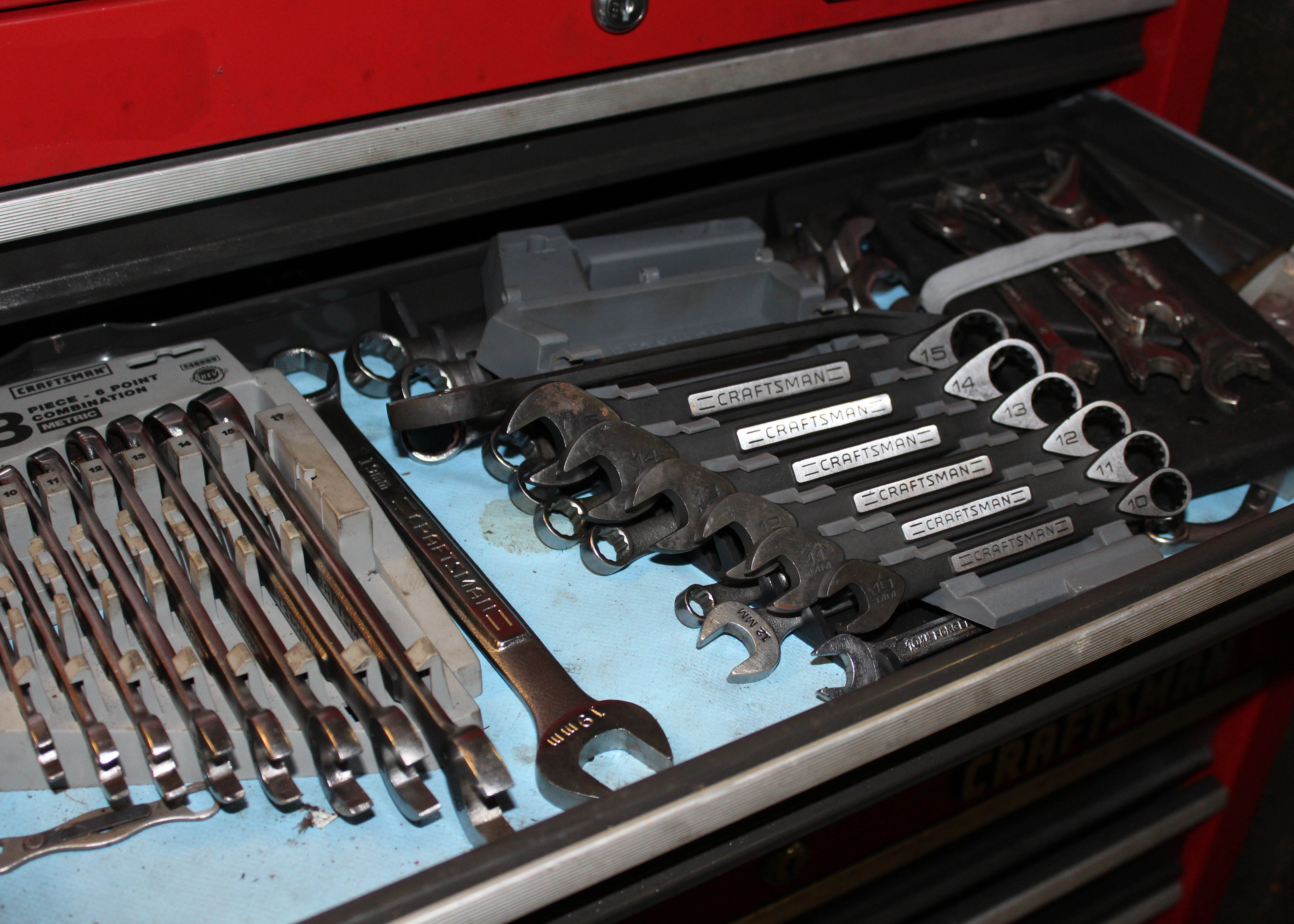 Craftsman Tool Chest with Craftsman Tools