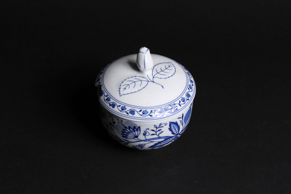 Fine Form Marienbad Ingres Weiss Blue Onion Coffee Service