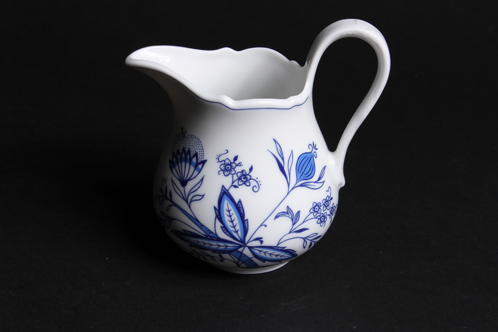 Fine Form Marienbad Ingres Weiss Blue Onion Coffee Service