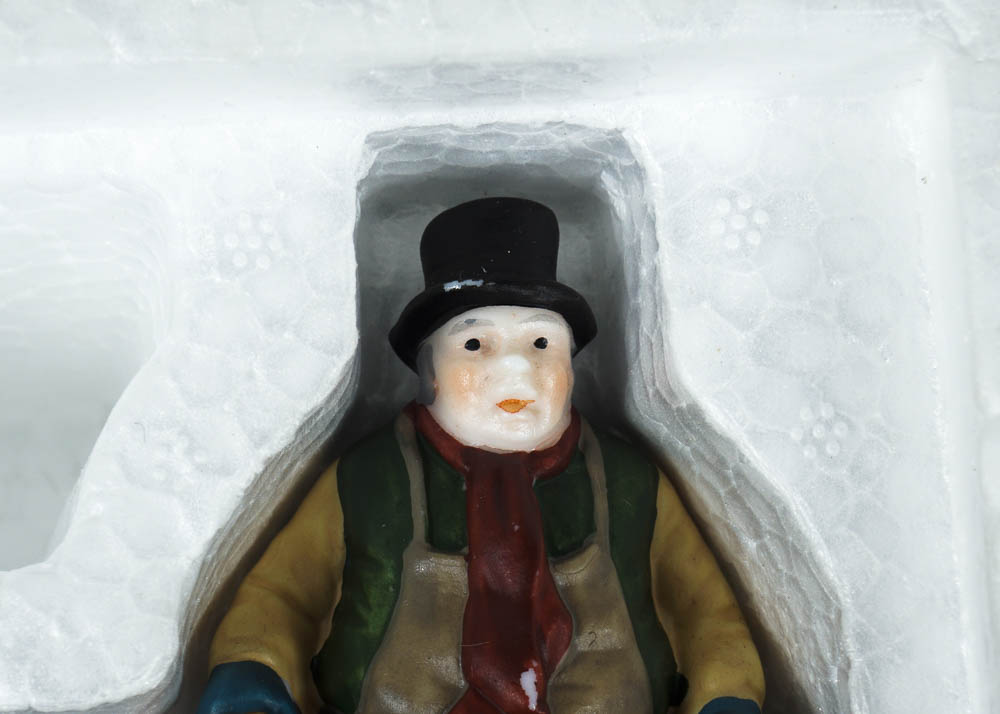 Department 56 Christmas Village People