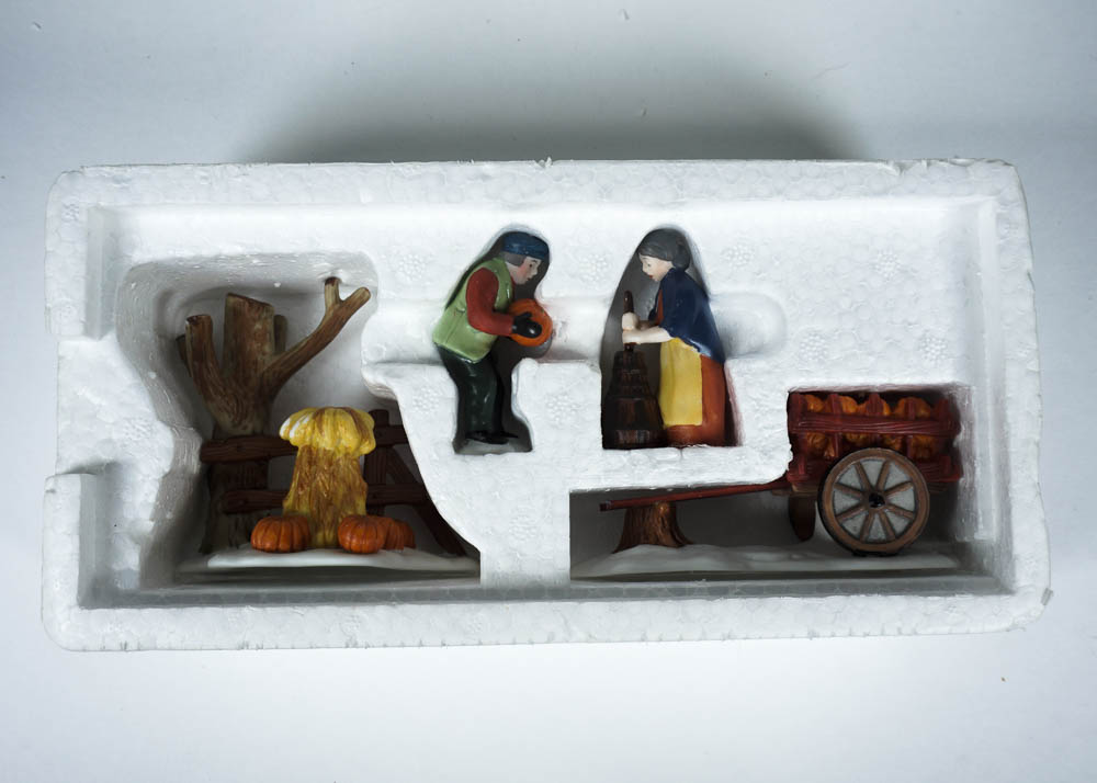 Department 56 Christmas Village People