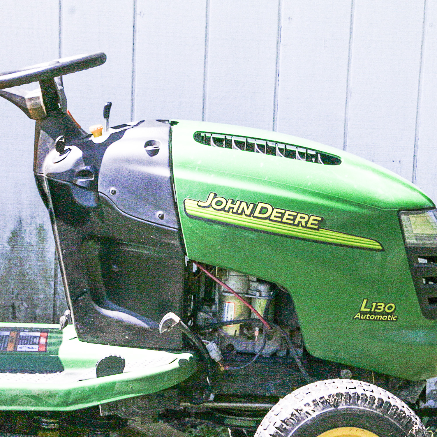 John Deer L130 Automatic Riding Lawn Mower