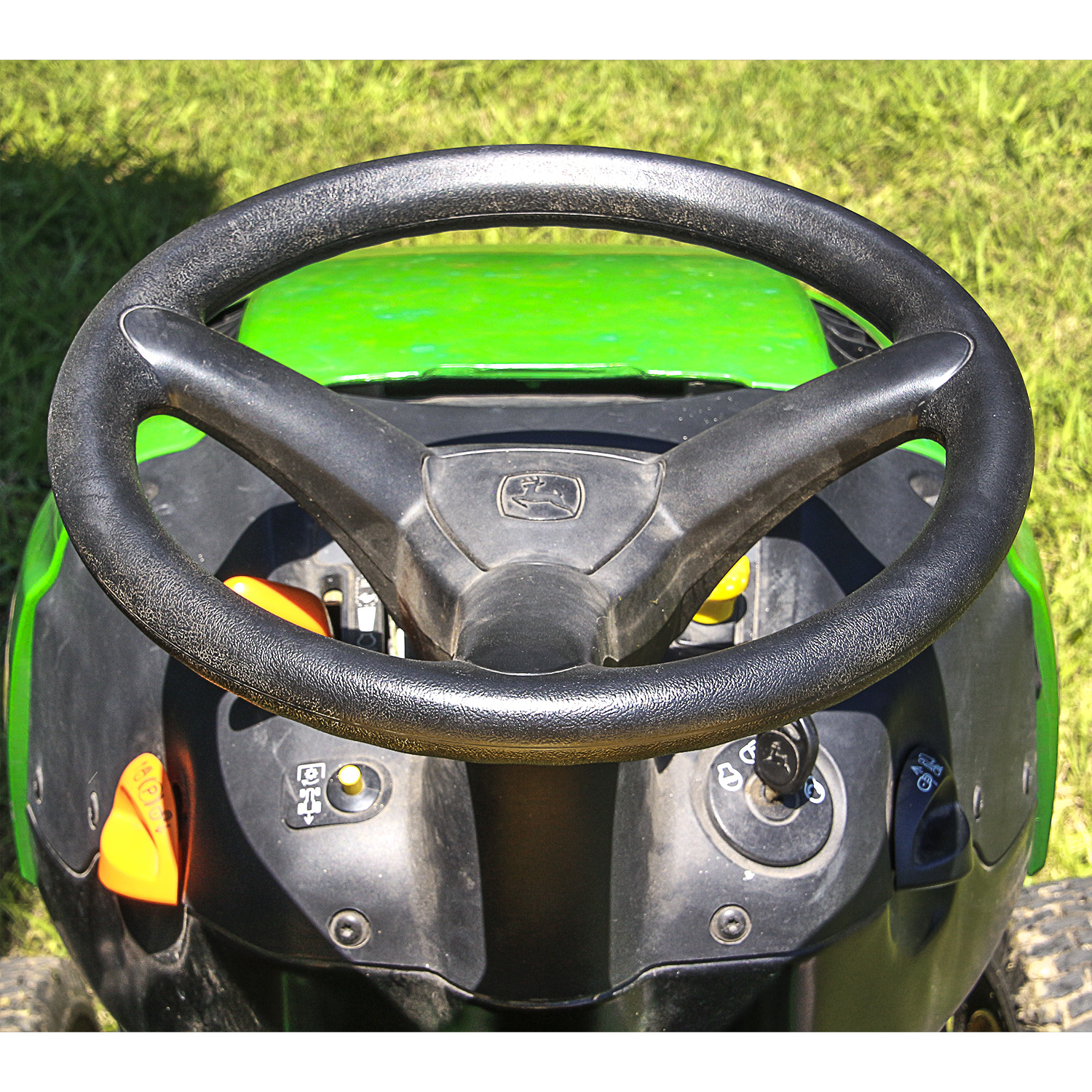 John Deer L130 Automatic Riding Lawn Mower