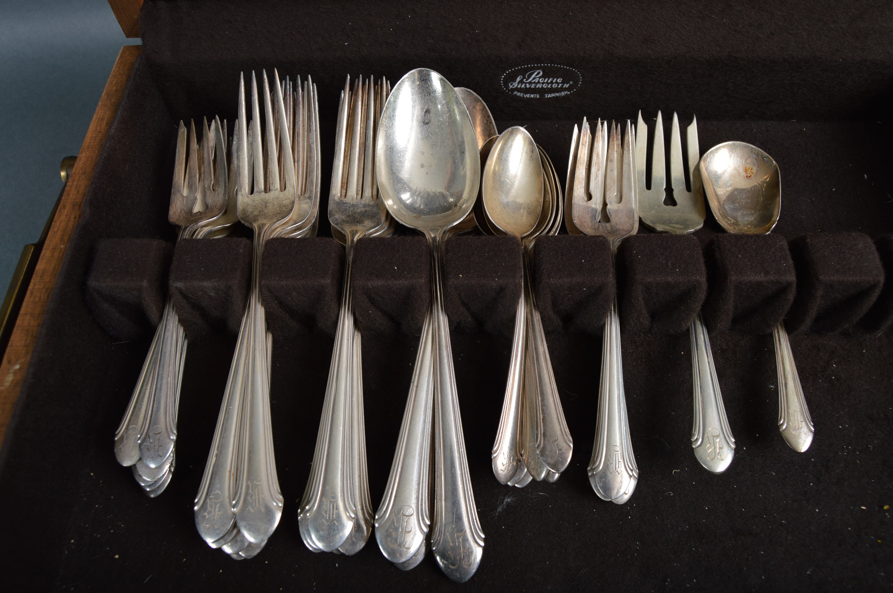 1933 "Romantique" Alvin Sterling Silver Flatware Set