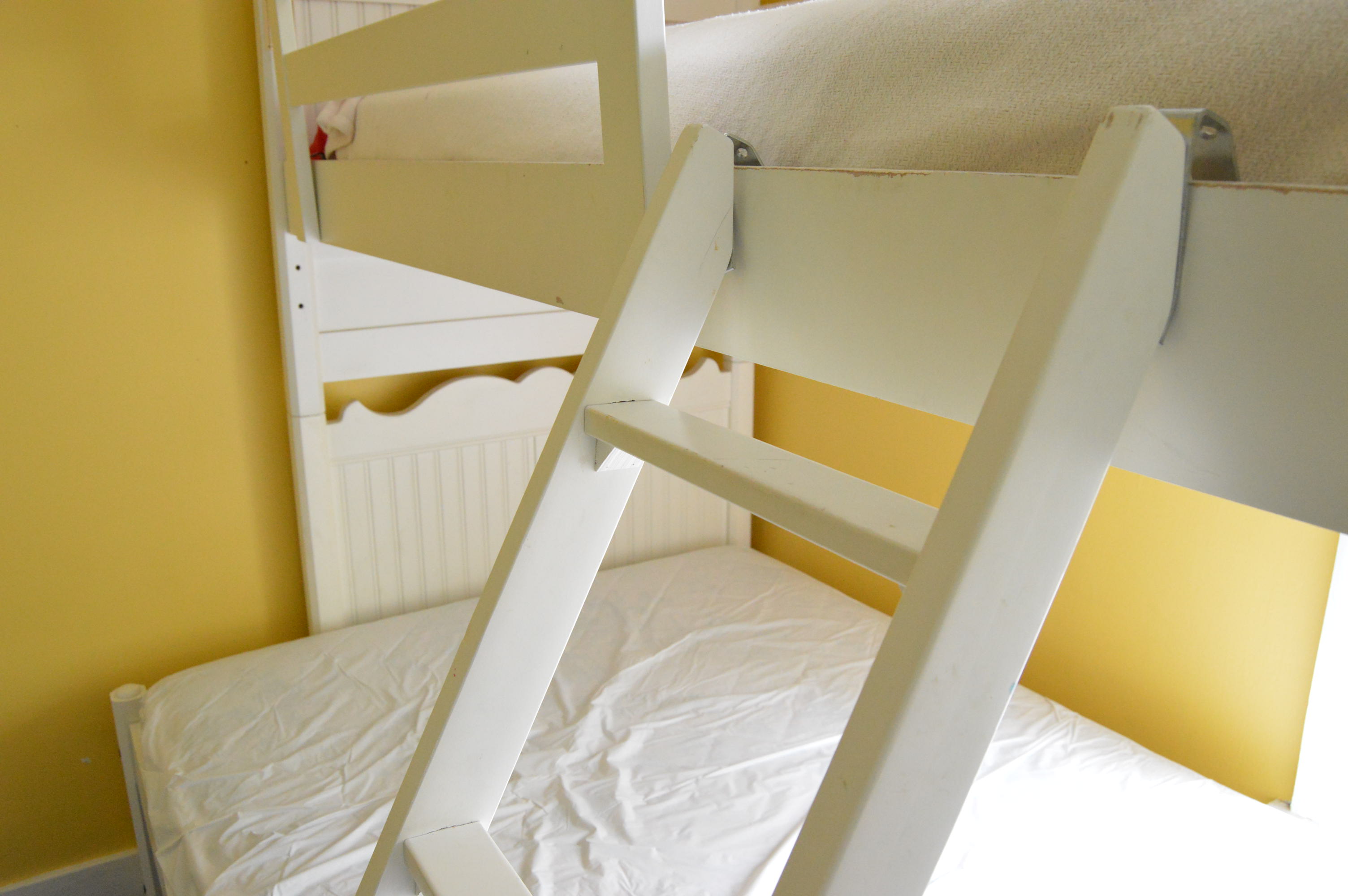 Stanley Furniture White Bunk Bed