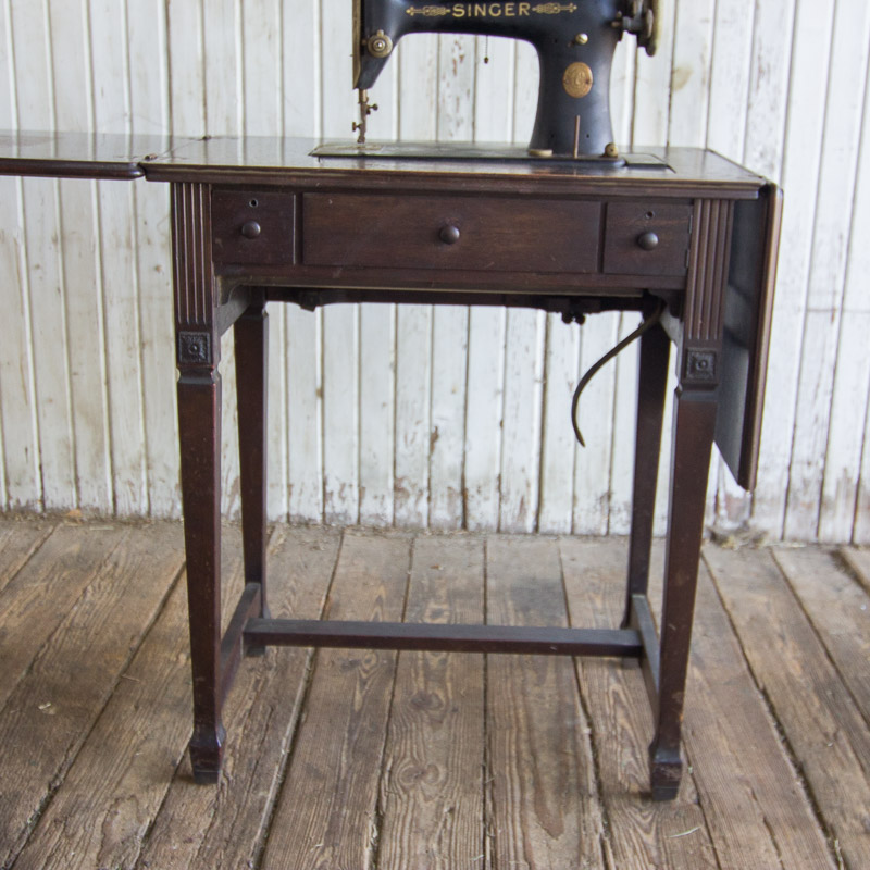 Vintage Singer No. 101-2 Sewing Machine and Table