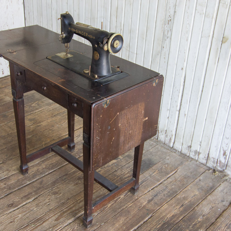 Vintage Singer No. 101-2 Sewing Machine and Table