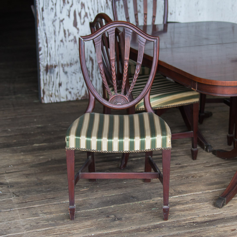 Vintage Sheraton Style Pedestal Dining Table and Chairs