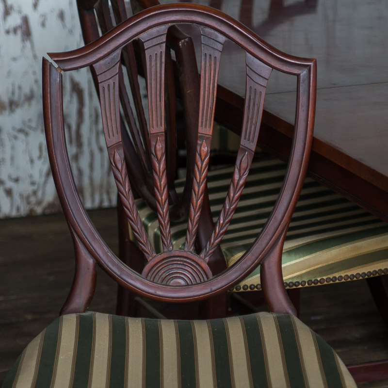 Vintage Sheraton Style Pedestal Dining Table and Chairs
