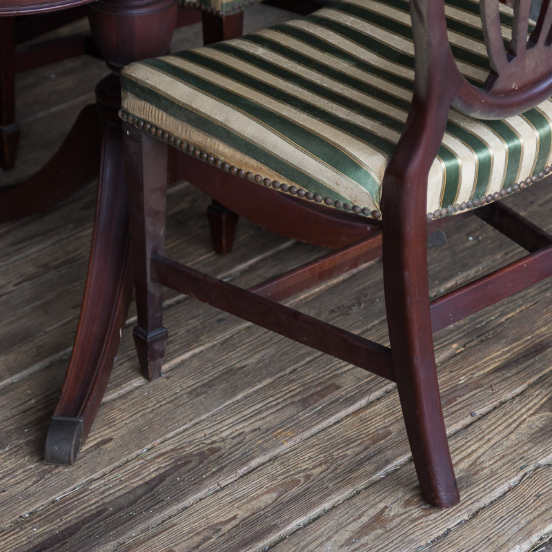 Vintage Sheraton Style Pedestal Dining Table and Chairs