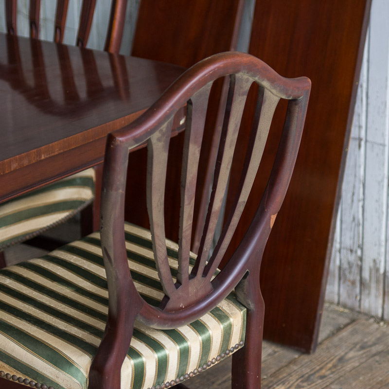 Vintage Sheraton Style Pedestal Dining Table and Chairs