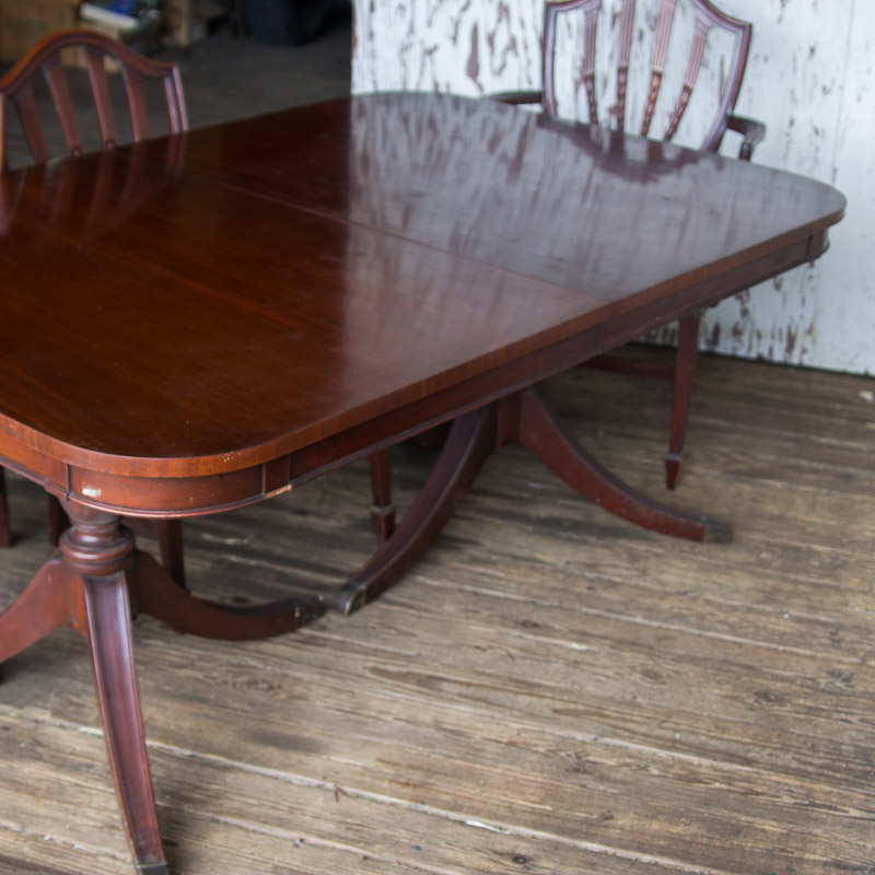 Vintage Sheraton Style Pedestal Dining Table and Chairs