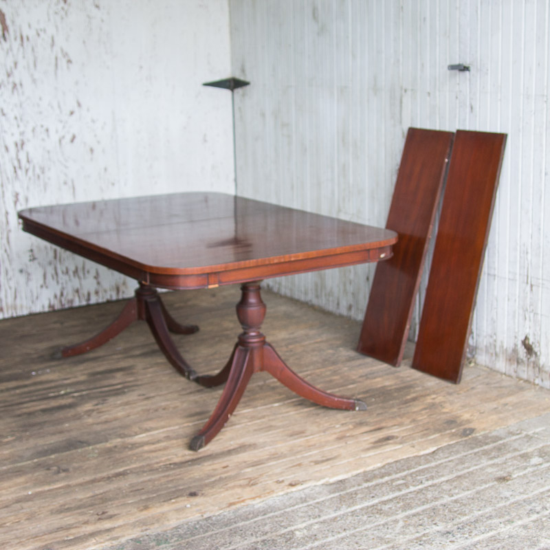 Vintage Sheraton Style Pedestal Dining Table and Chairs