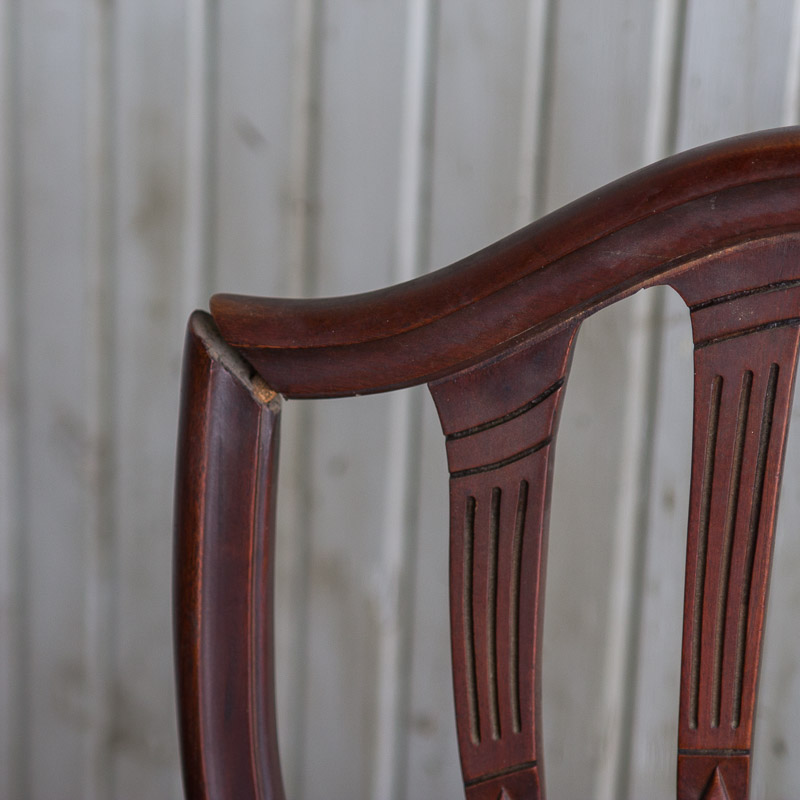 Vintage Sheraton Style Pedestal Dining Table and Chairs