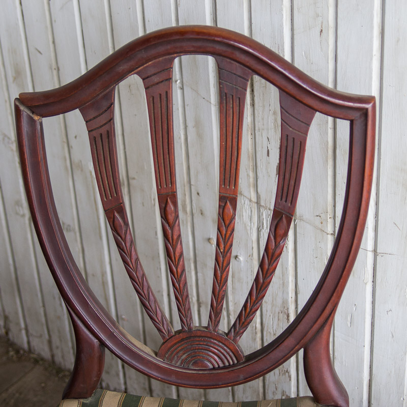 Vintage Sheraton Style Pedestal Dining Table and Chairs