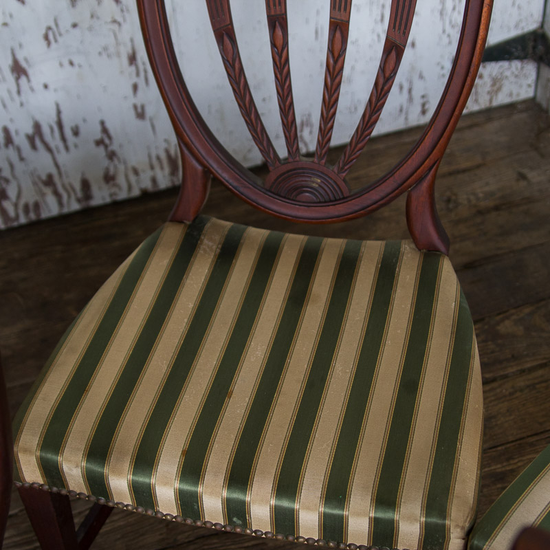 Vintage Sheraton Style Pedestal Dining Table and Chairs