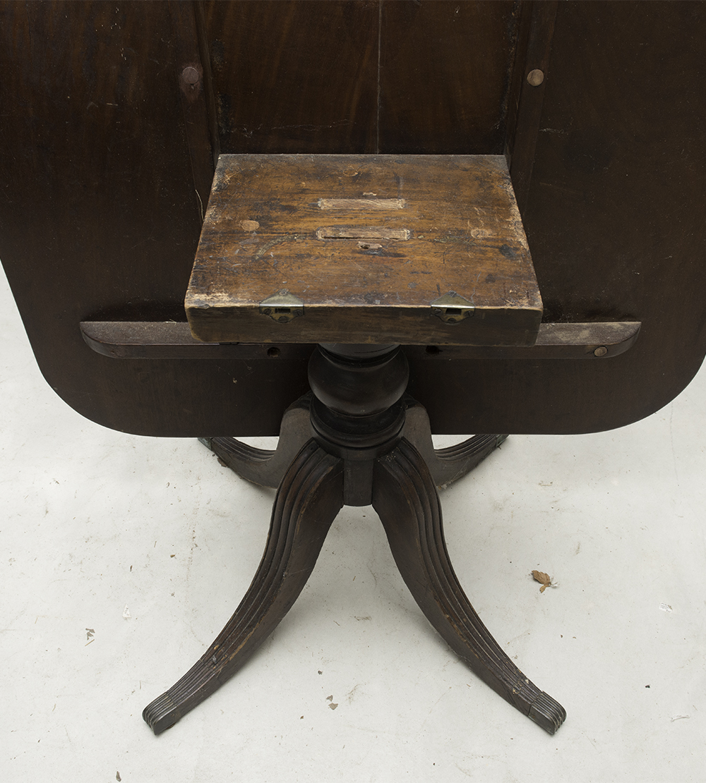 Large 19th Century English Breakfast Table