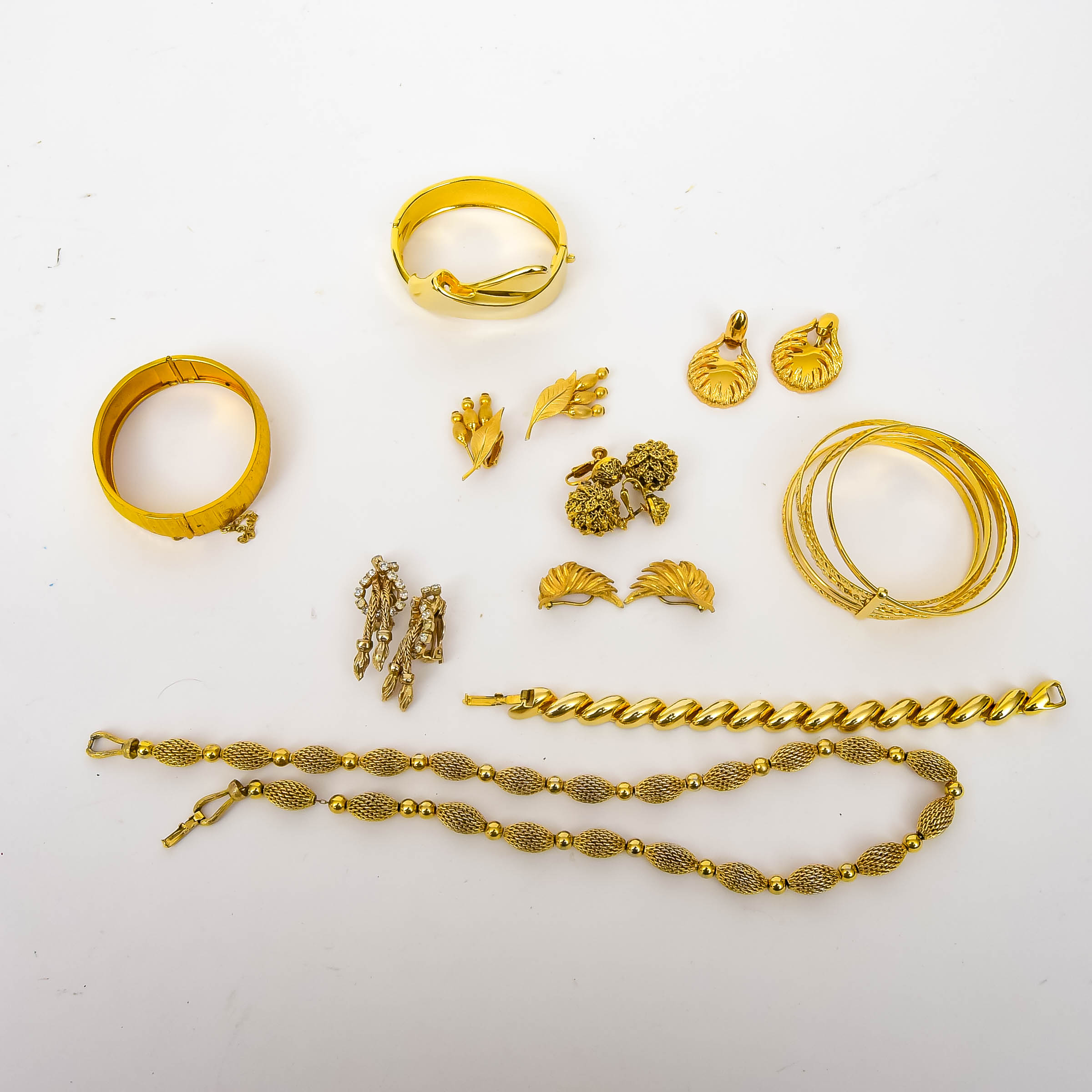 Group of Gold-Toned Vintage Jewelry
