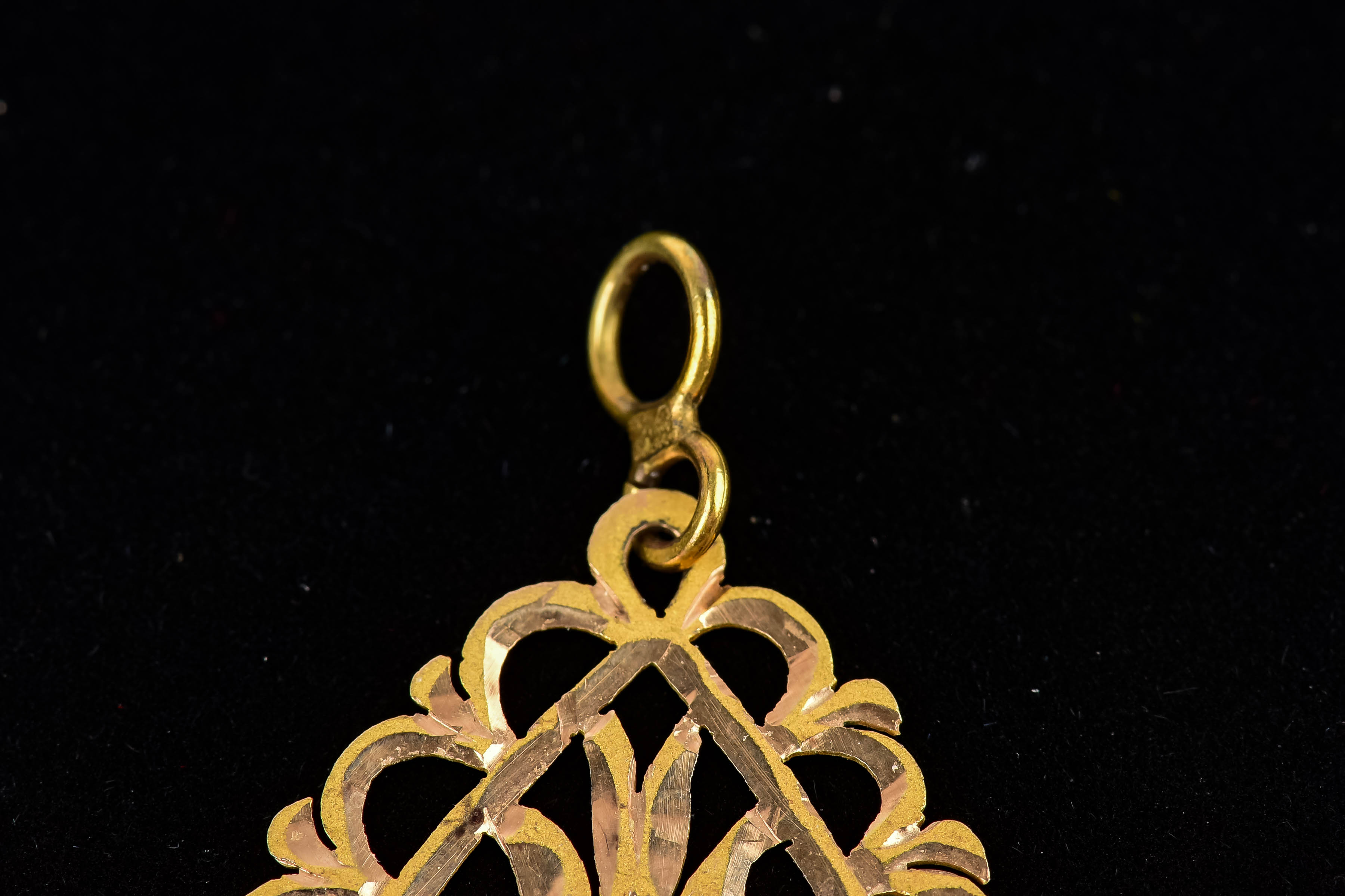14K Gold Flower and Heart Pendant
