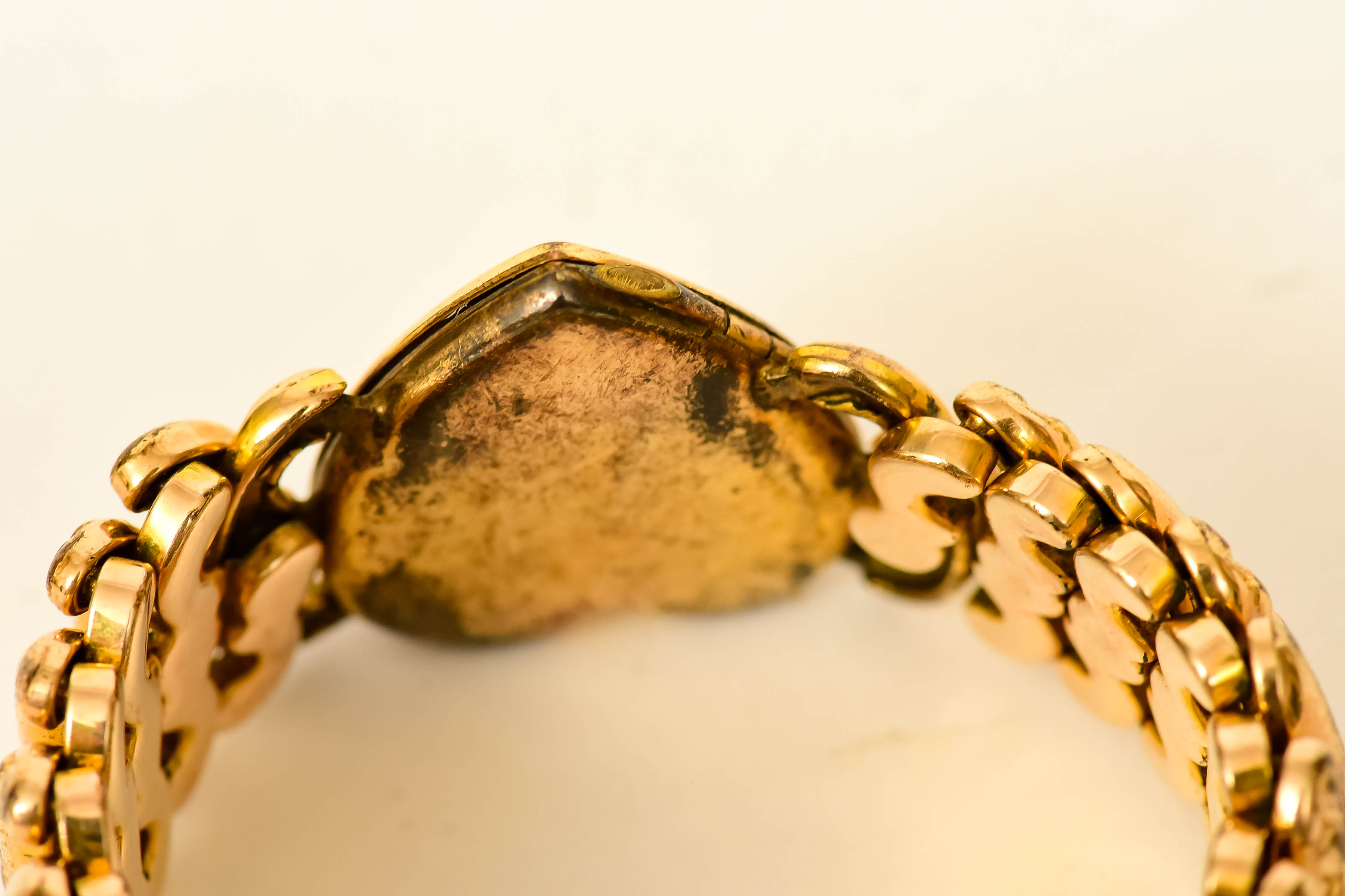 Vintage 1940s Gold Plated Etched Locket Bracelet