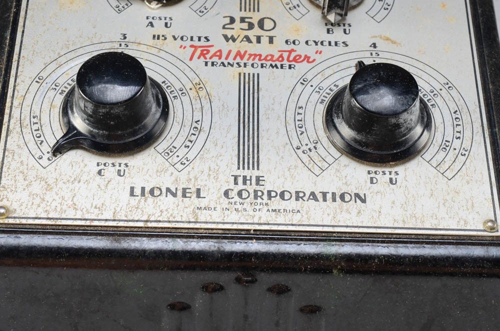 Vintage Lionel Type Z Trainmaster 250 watt Transformer