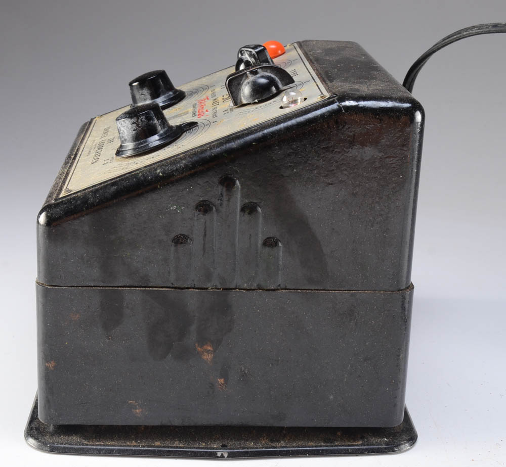 Vintage Lionel Type Z Trainmaster 250 watt Transformer