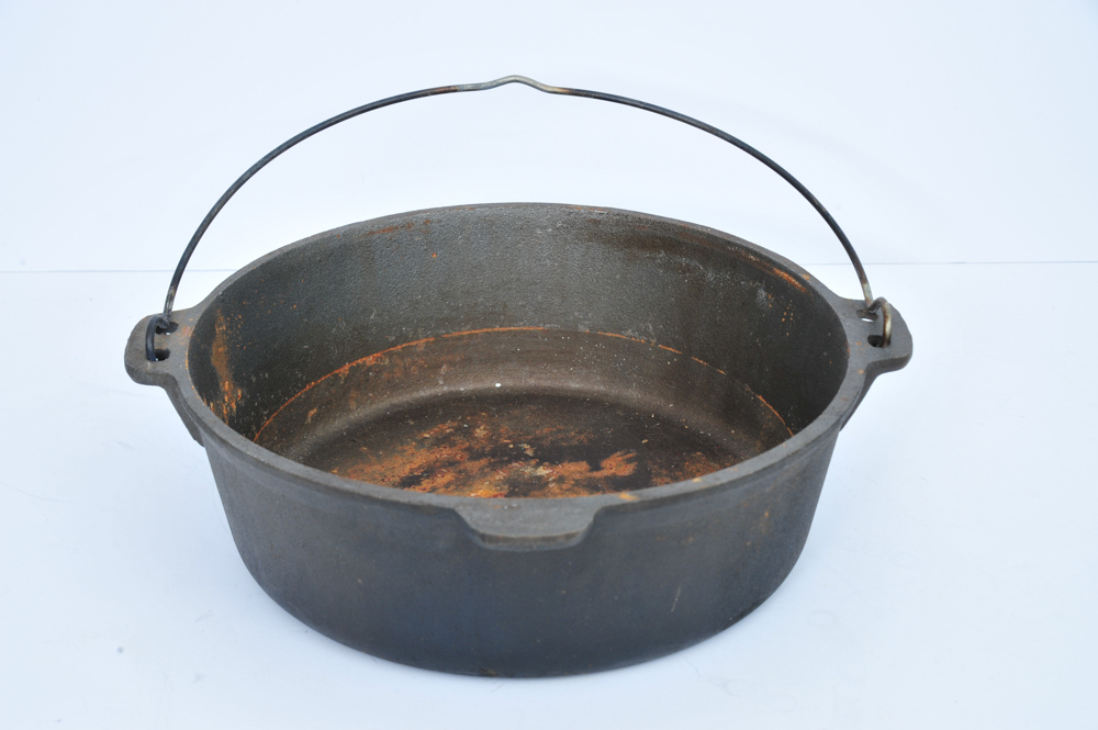 Wenzel 1887 Cast Iron Dutch Oven