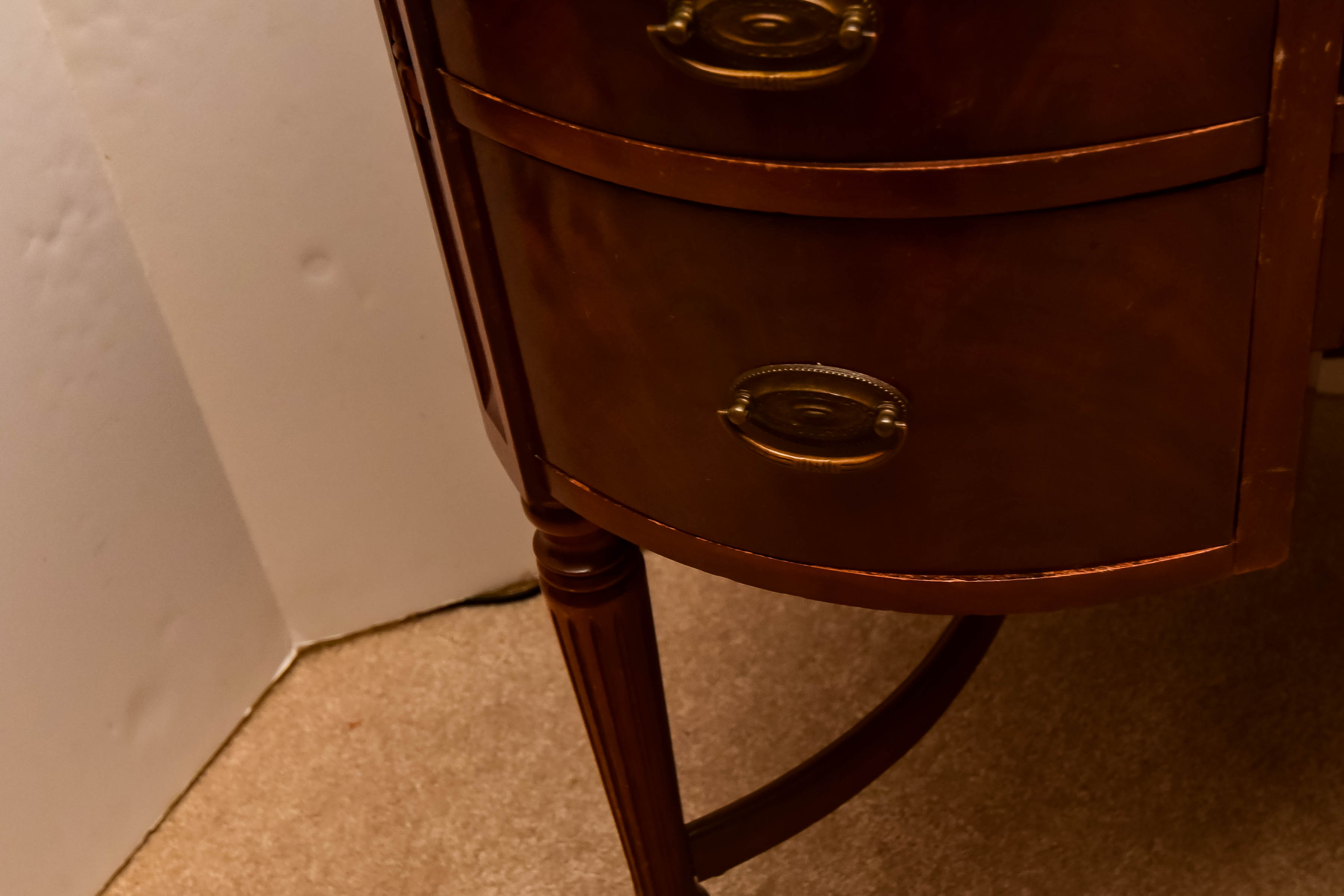 Vintage Federal Style Mahogany Kidney Shaped Desk