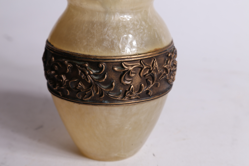 Collection of Decorative Items and Bathroom Accessories