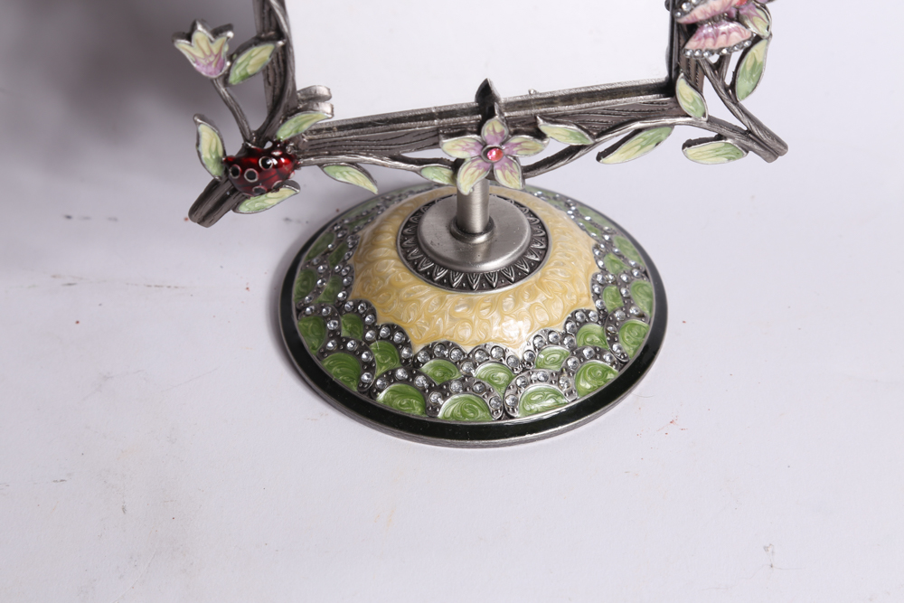 Collection of Decorative Items and Bathroom Accessories