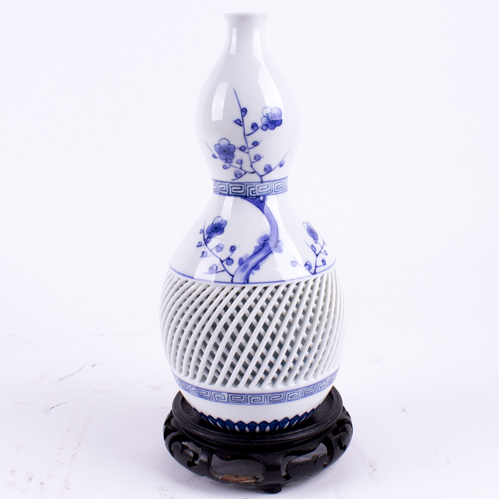 Chinese Double Gourd Vase with Base