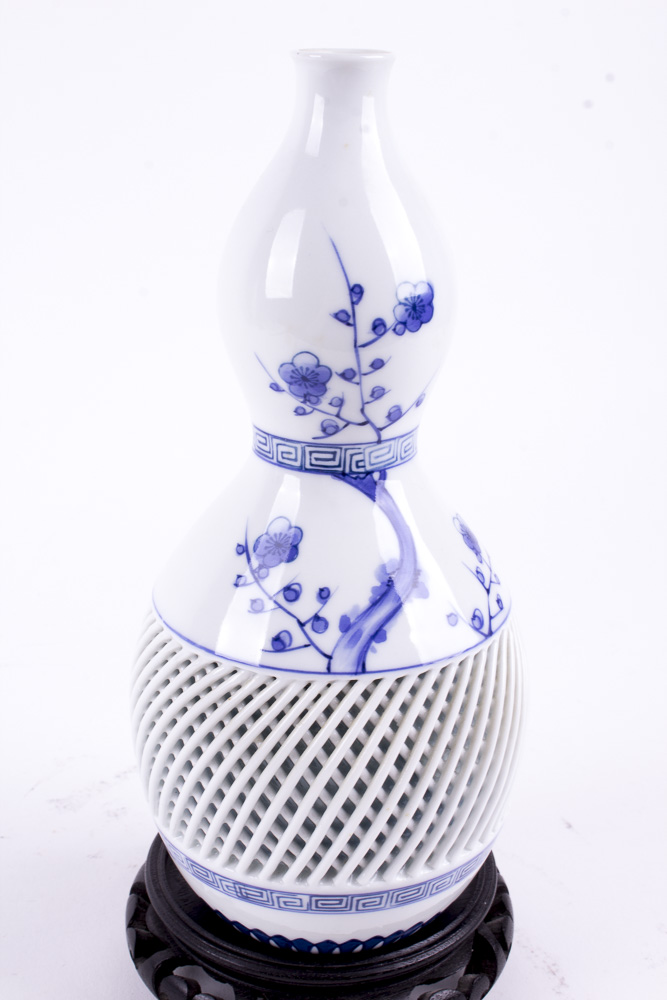 Chinese Double Gourd Vase with Base