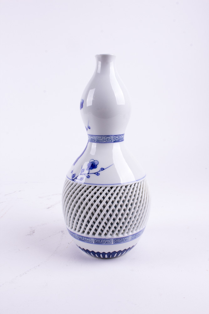 Chinese Double Gourd Vase with Base