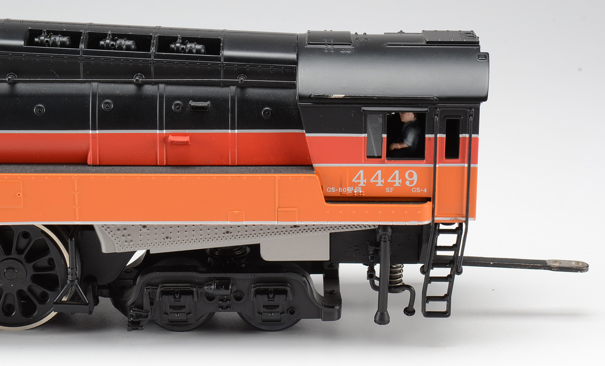 MTH Trains Southern Pacific "Daylight" 4-8-4 GS-4