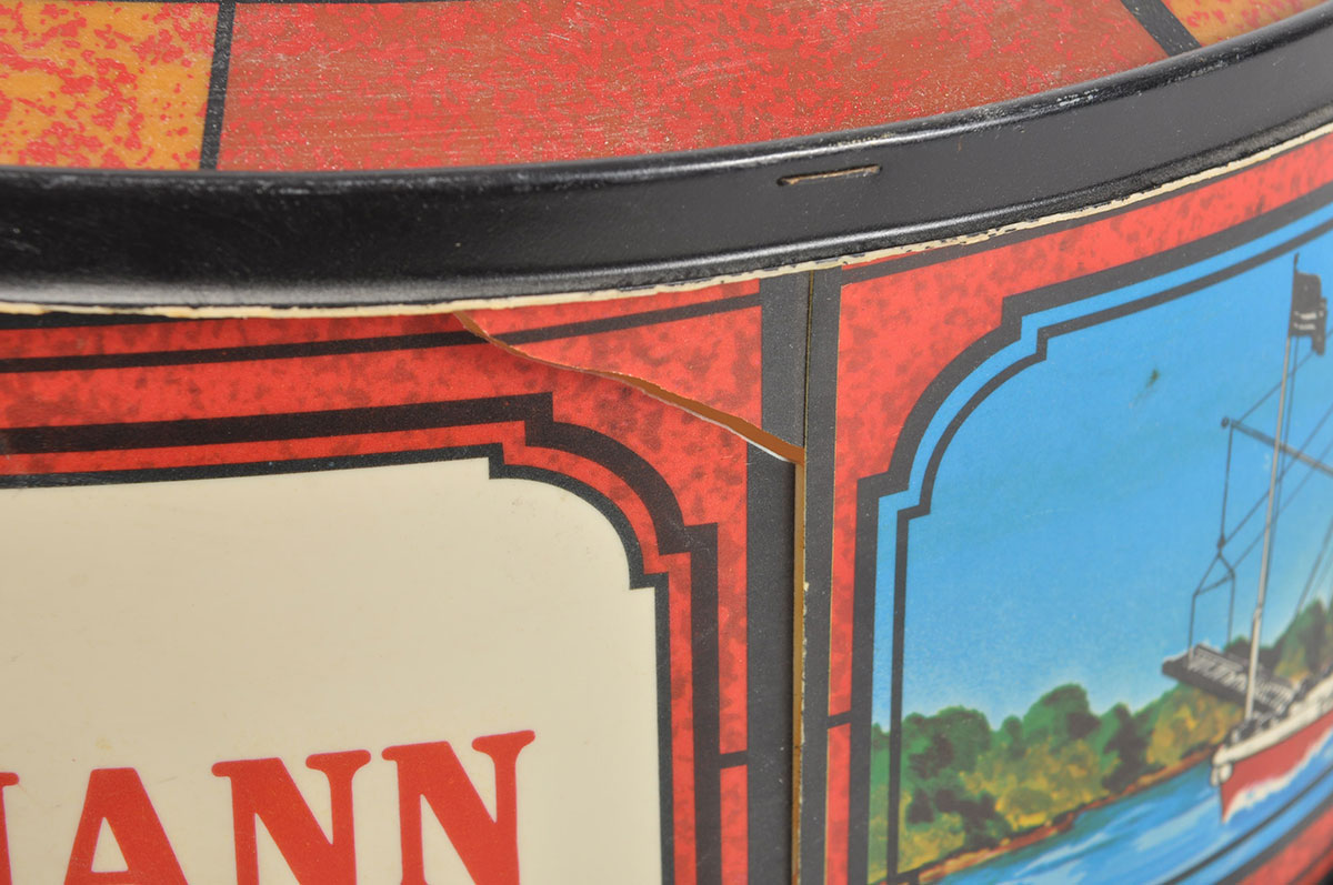 Vintage Breweriana Wiedemann Beer Faux Amber Glass Hanging Light Signage