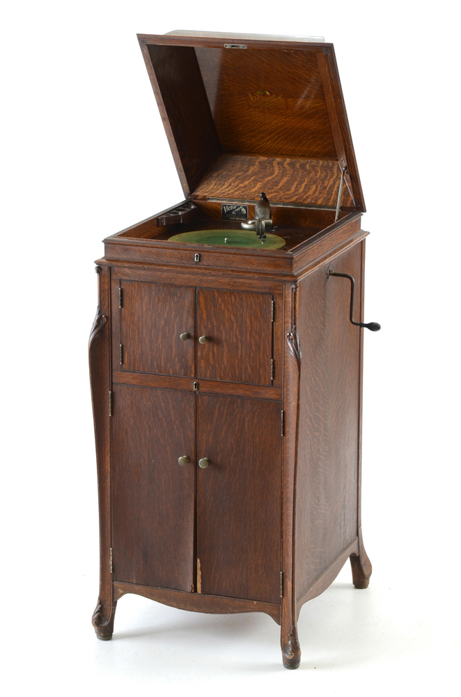 Oak Victor Victrola