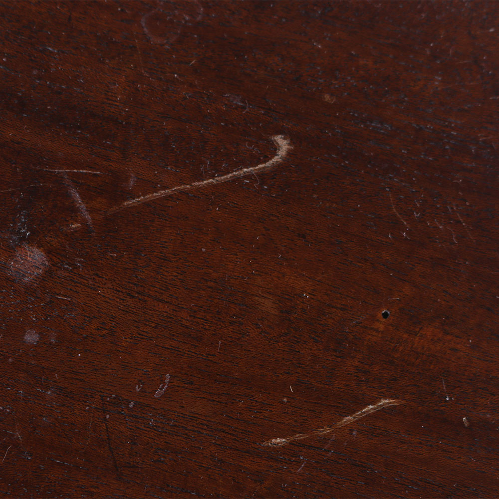 Vintage Pie Crust Table