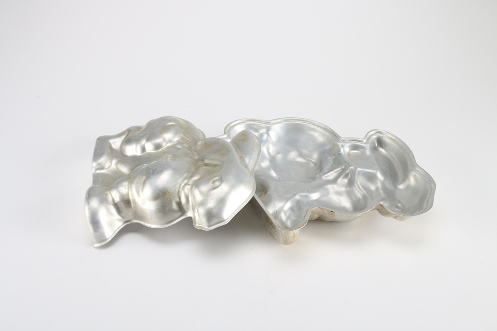 Vintage Ucagco Tableware with Aluminum Baking Mold Pans