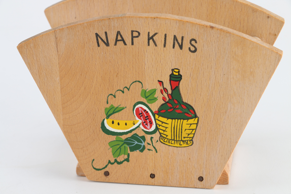 Vintage Ucagco Tableware with Aluminum Baking Mold Pans