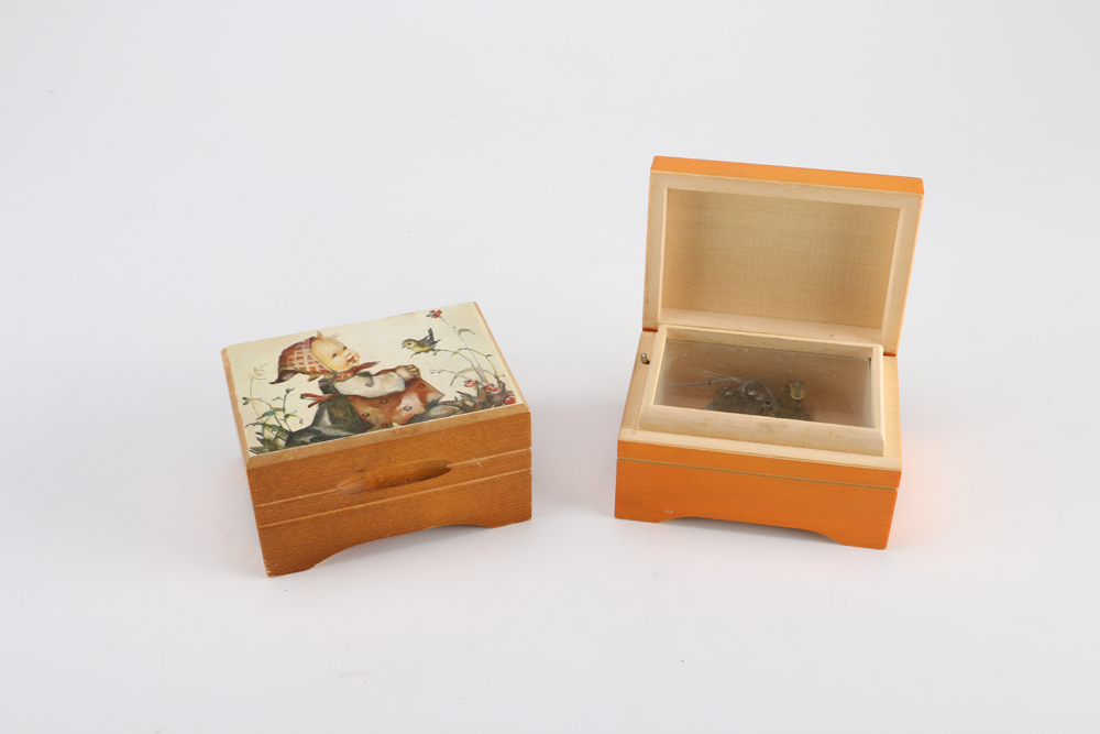 Pair of Hummel Music Boxes