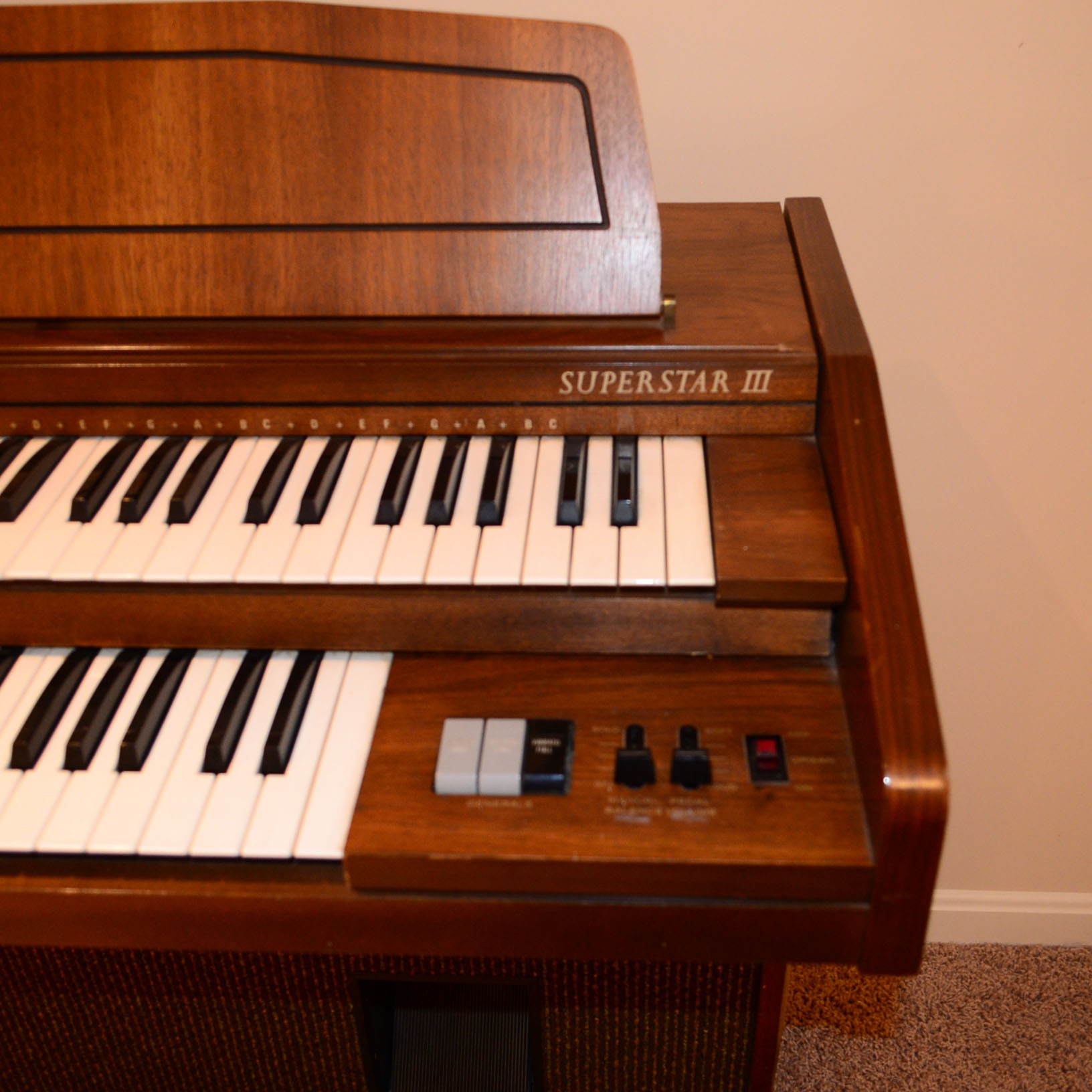 Kimball Superstar III Electric Organ