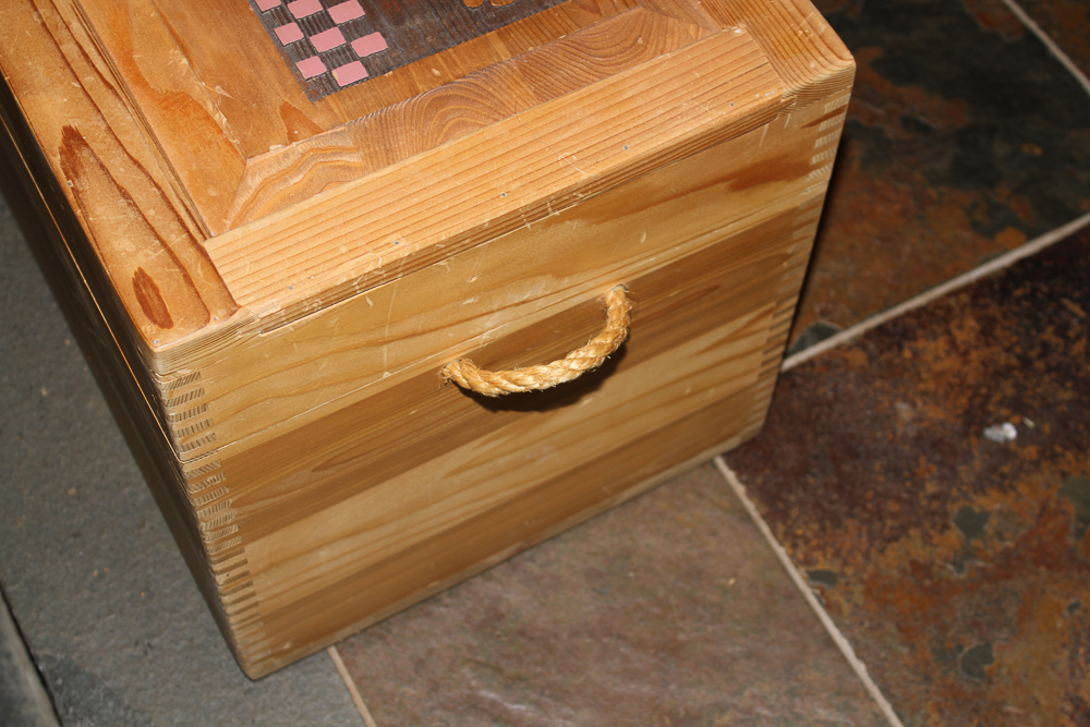 Box with German Shepherd Design