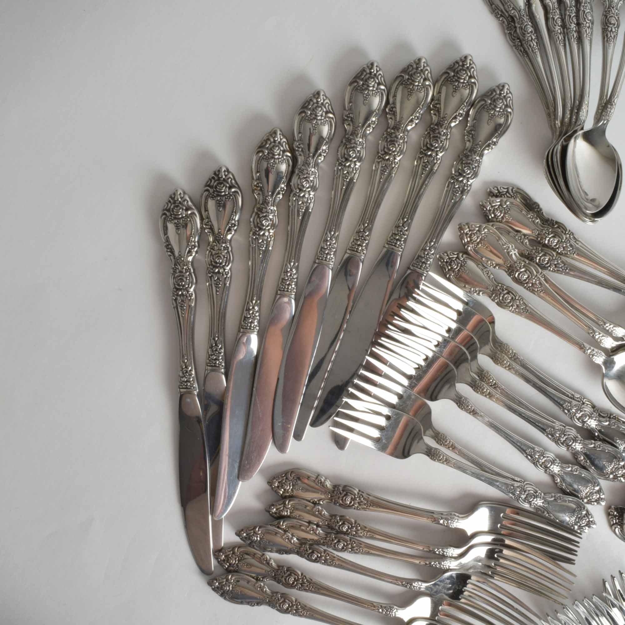 Set of Oneida "Louisiana" Stainless Flatware