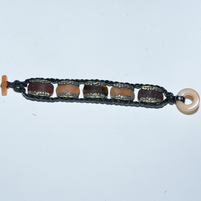 Rock And Macrame Bracelet