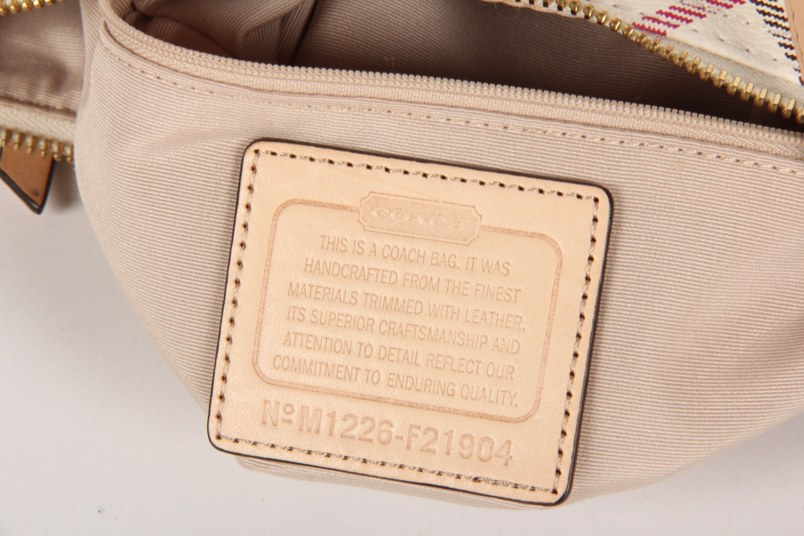 Coach Peyton Tattersall Messenger