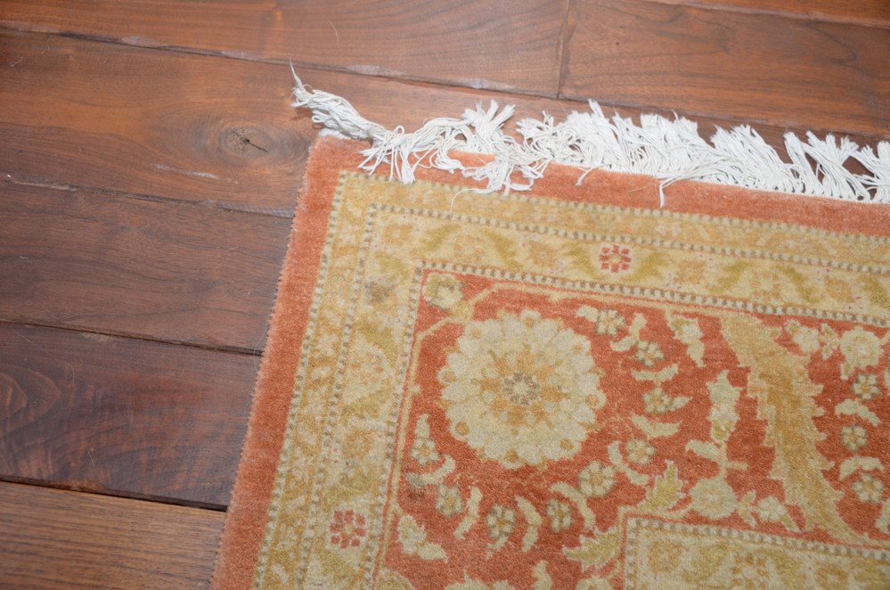 Machine Made "Tree of Life" Area Rug