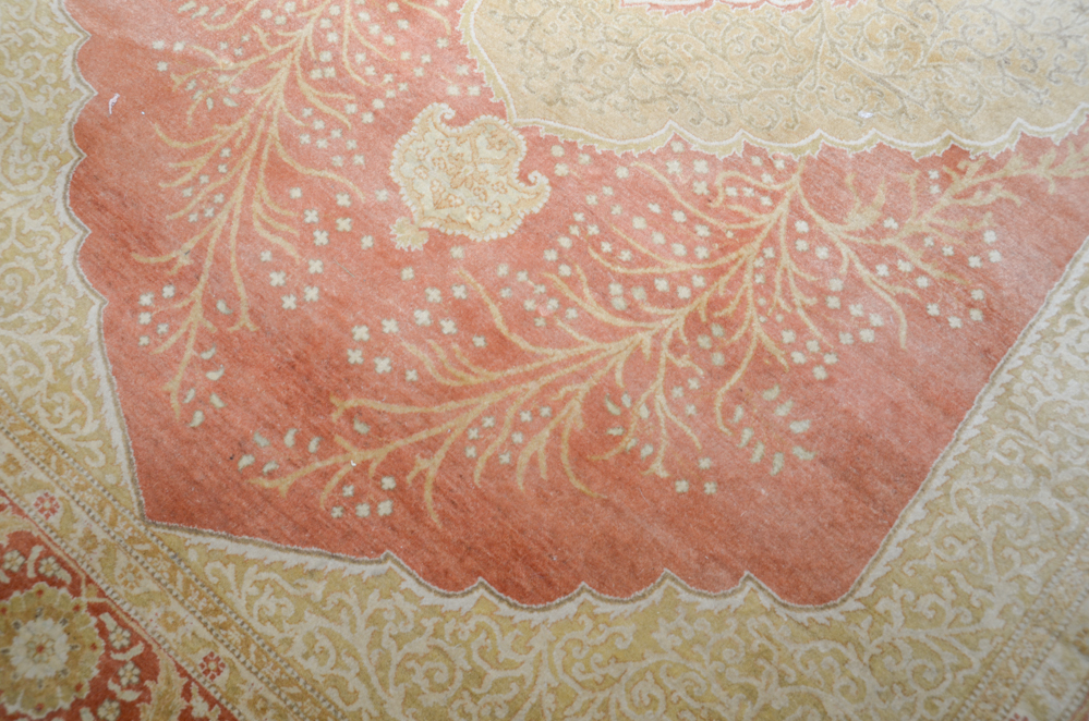 Machine Made "Tree of Life" Area Rug